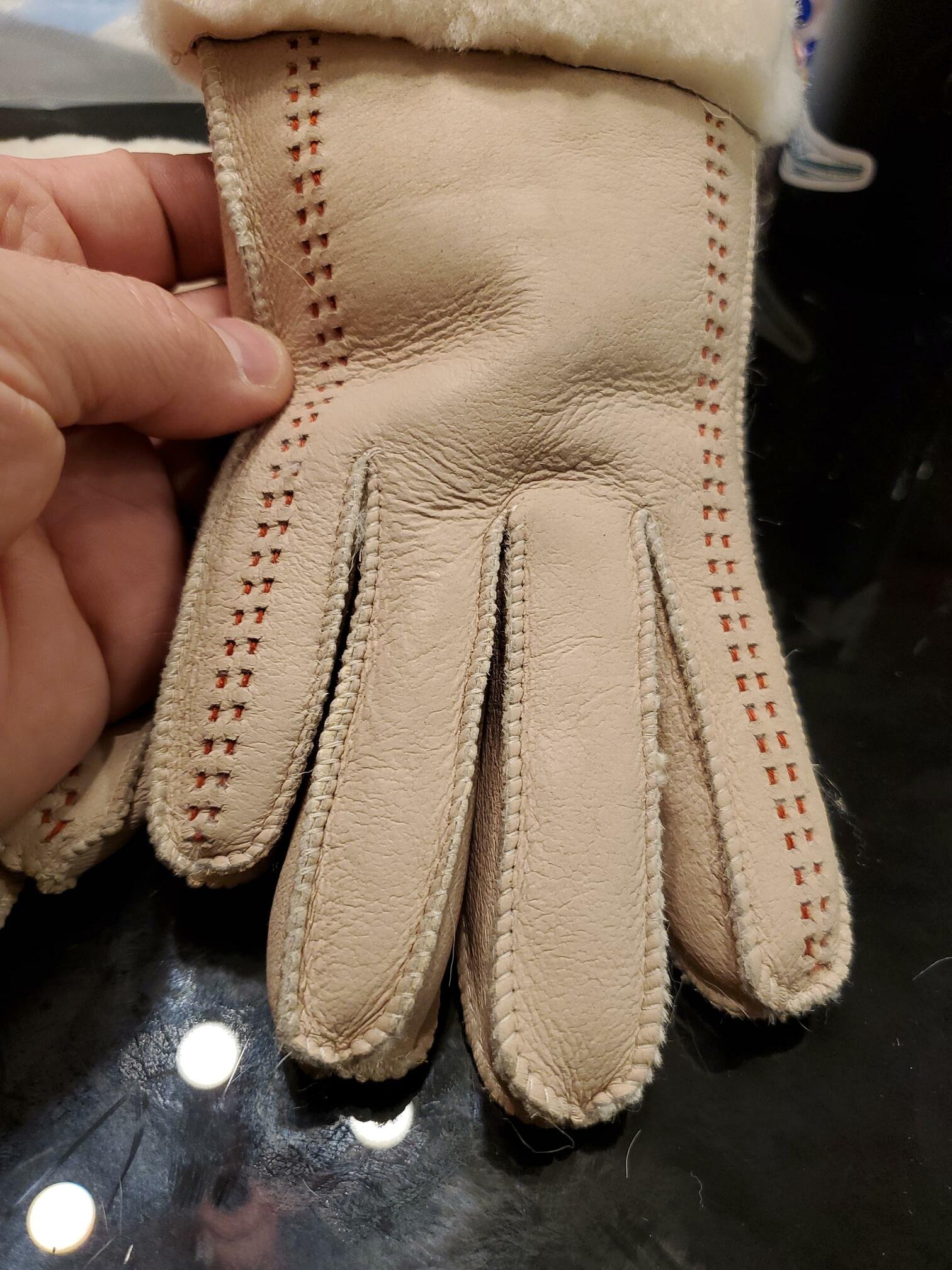 beige sheepskin gloves for women