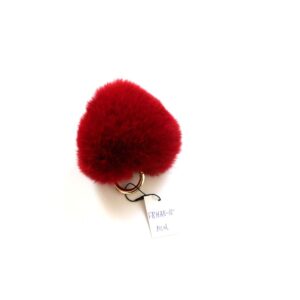 red heart fur keychain img 3607 1200
